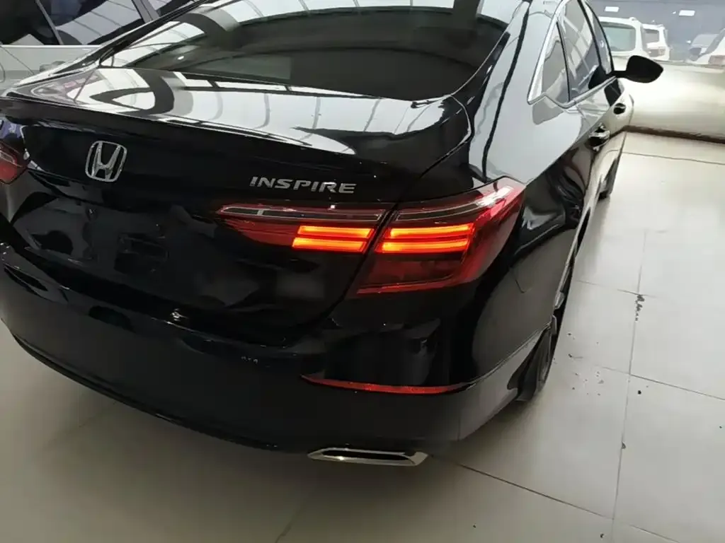 Honda Inspire — фото 3