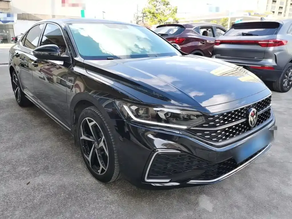 Volkswagen Passat — фото 7