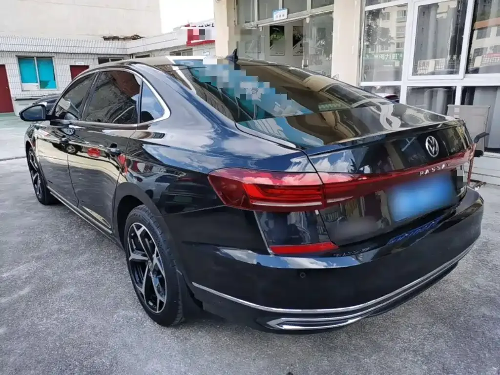 Volkswagen Passat — фото 3