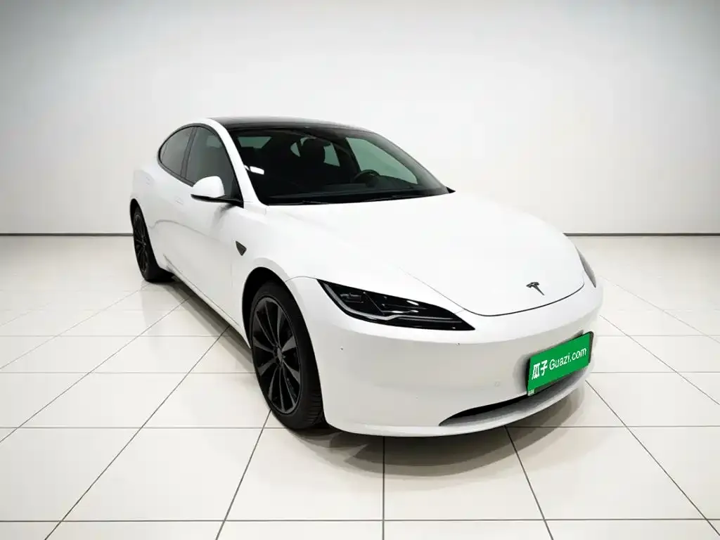 Tesla Model 3 — фото 4