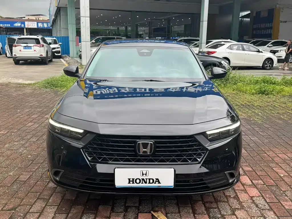 Honda Accord — фото 6