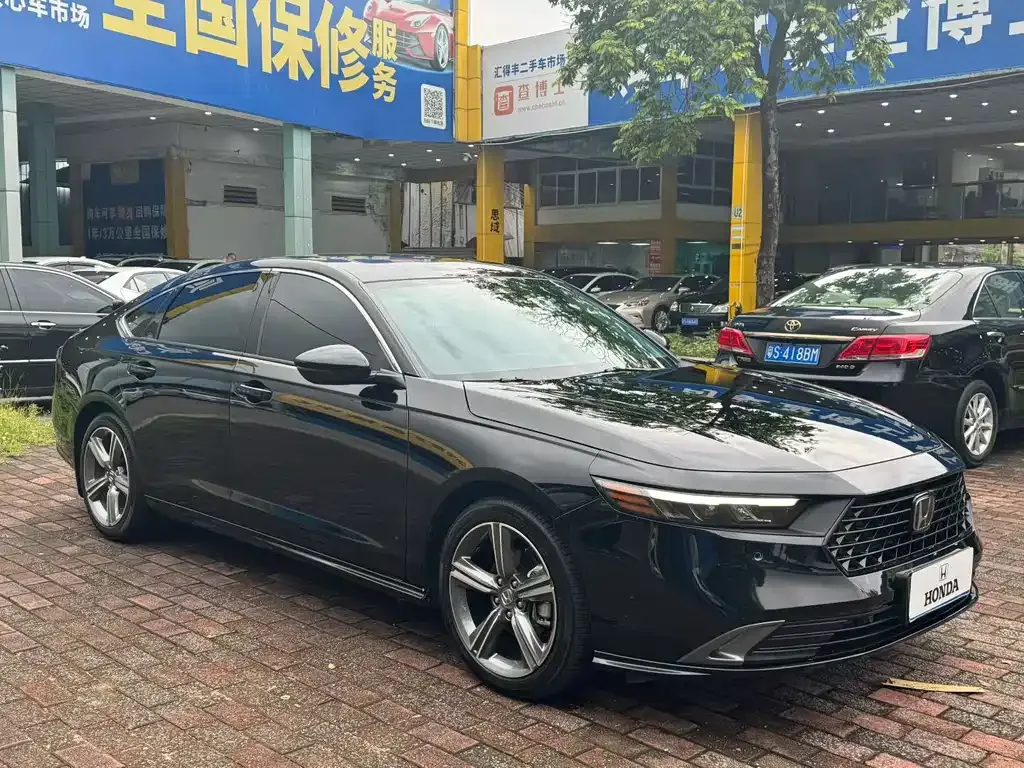 Honda Accord — фото 7