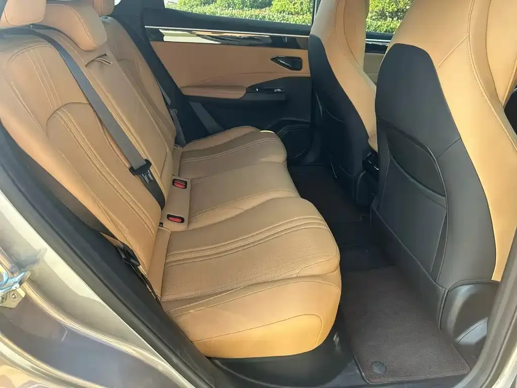 Geely Galaxy L7 — фото 2