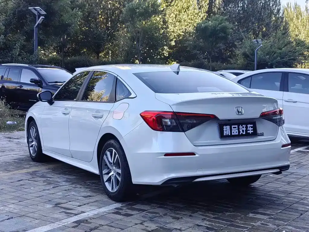 Honda Civic — фото 10