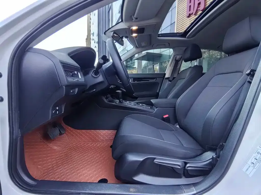 Honda Civic — фото 8