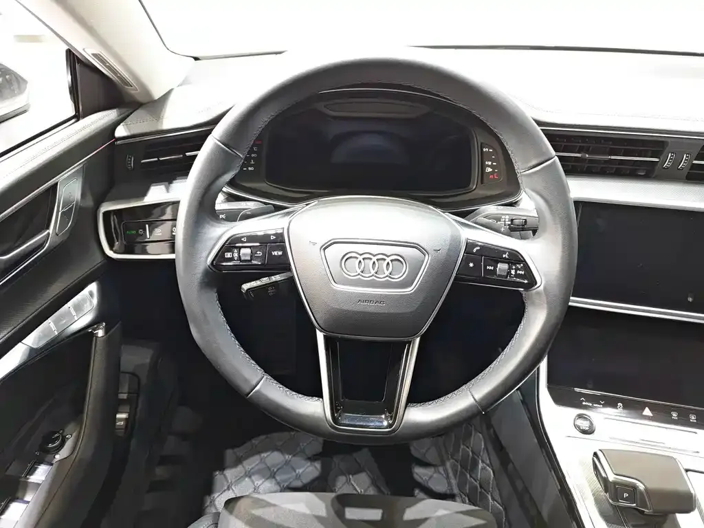 Audi A7 — фото 9