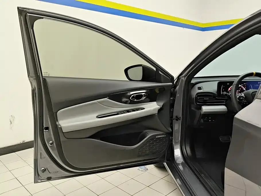 GAC Motor Shadow Leopard — фото 6