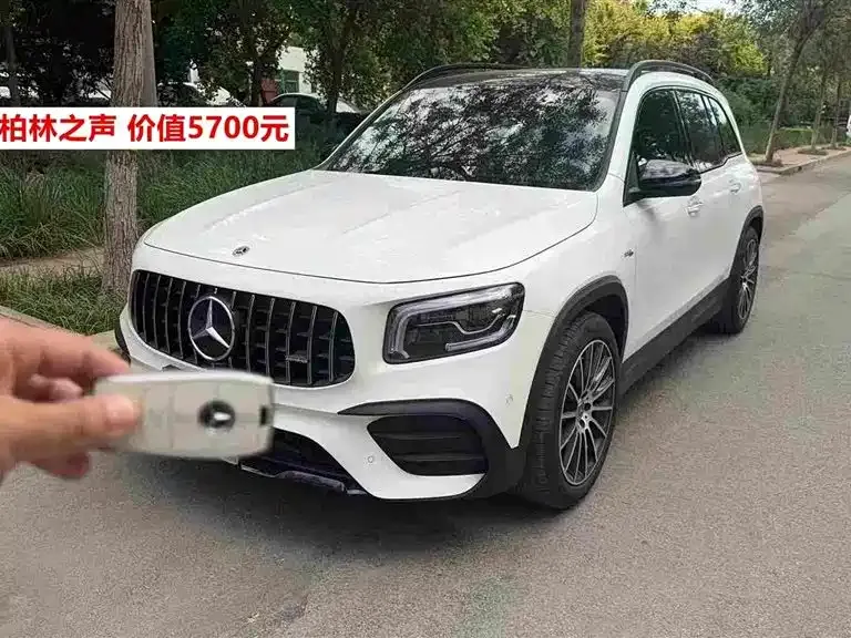 Mercedes-Benz GLB AMG — фото 1