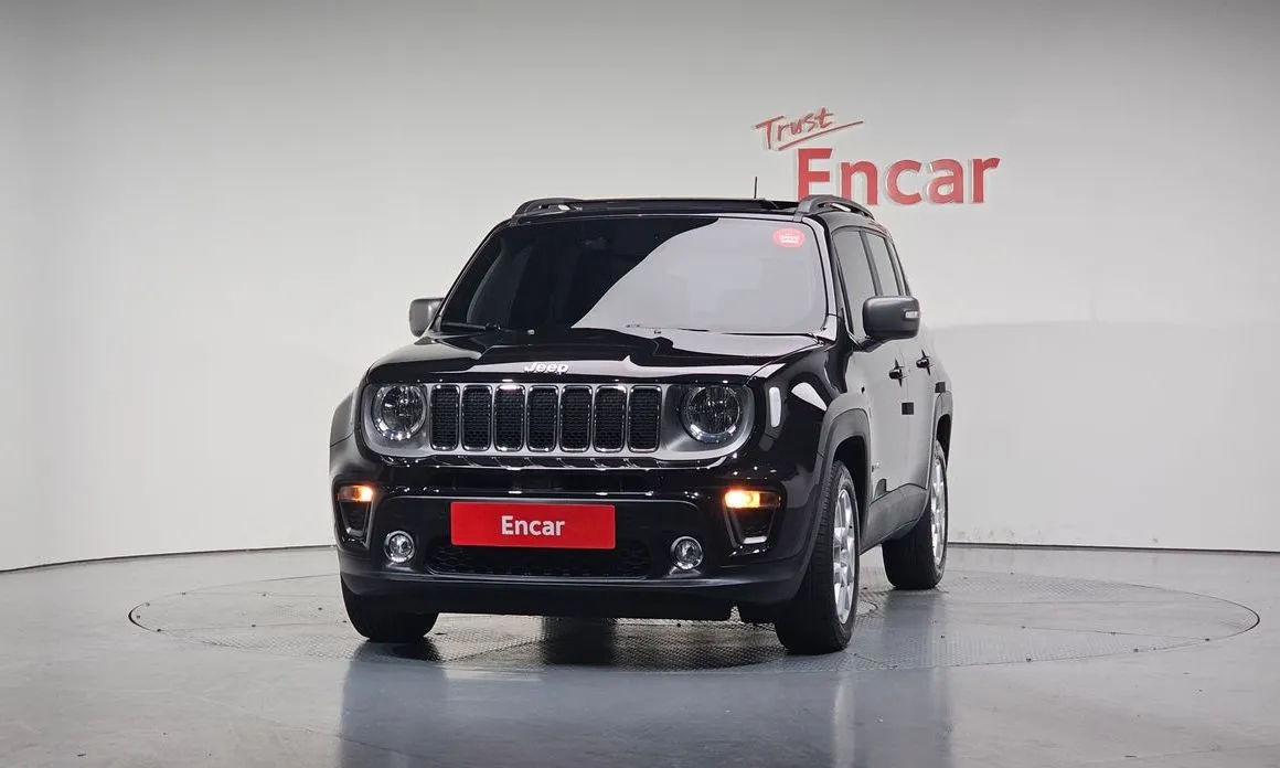 Jeep Renegade — фото 2