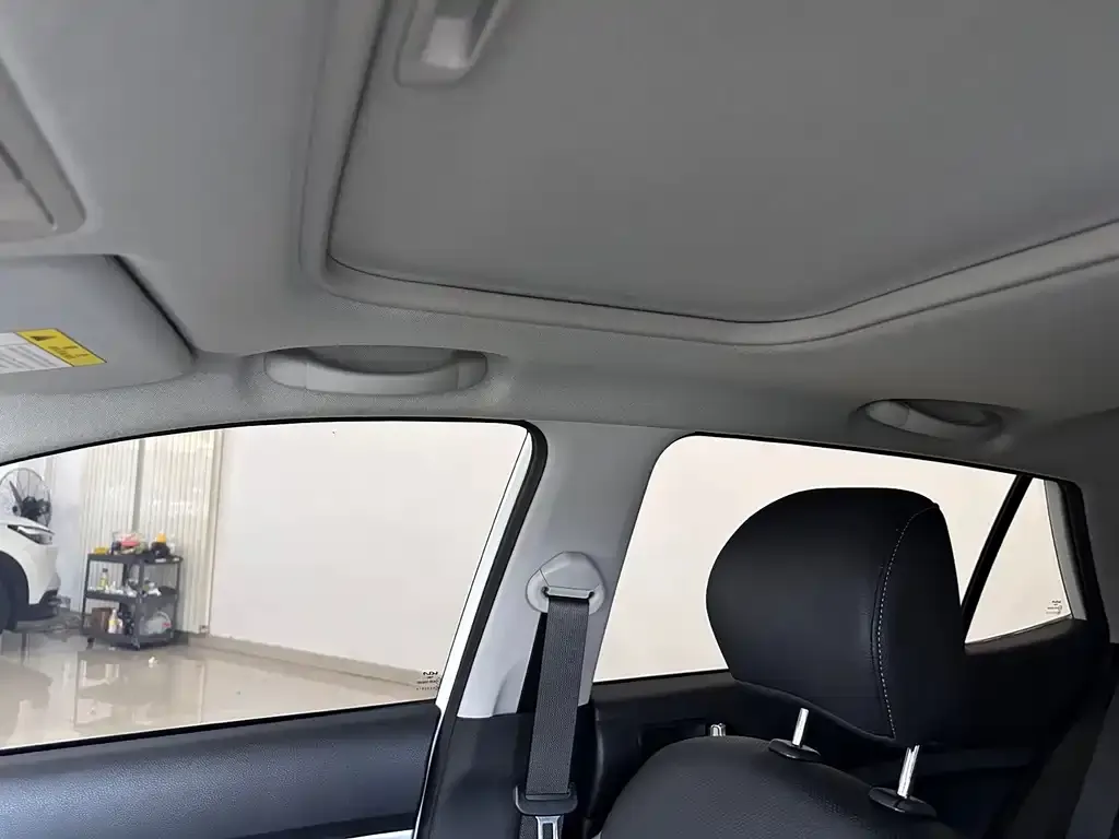 Kia KX1 — фото 2