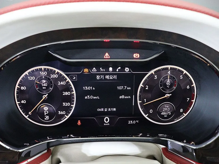 Bentley Flying Spur — фото 4