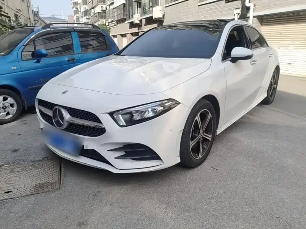 Mercedes-Benz A-Class — фото 1