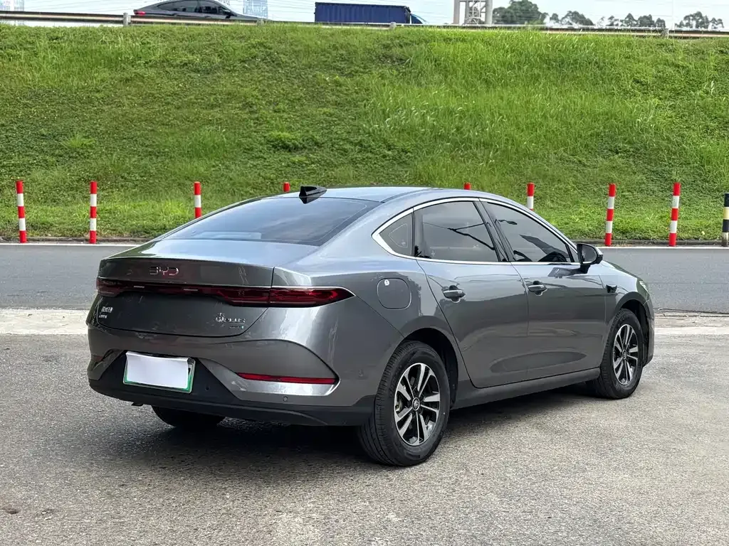 BYD Qin PLUS — фото 10