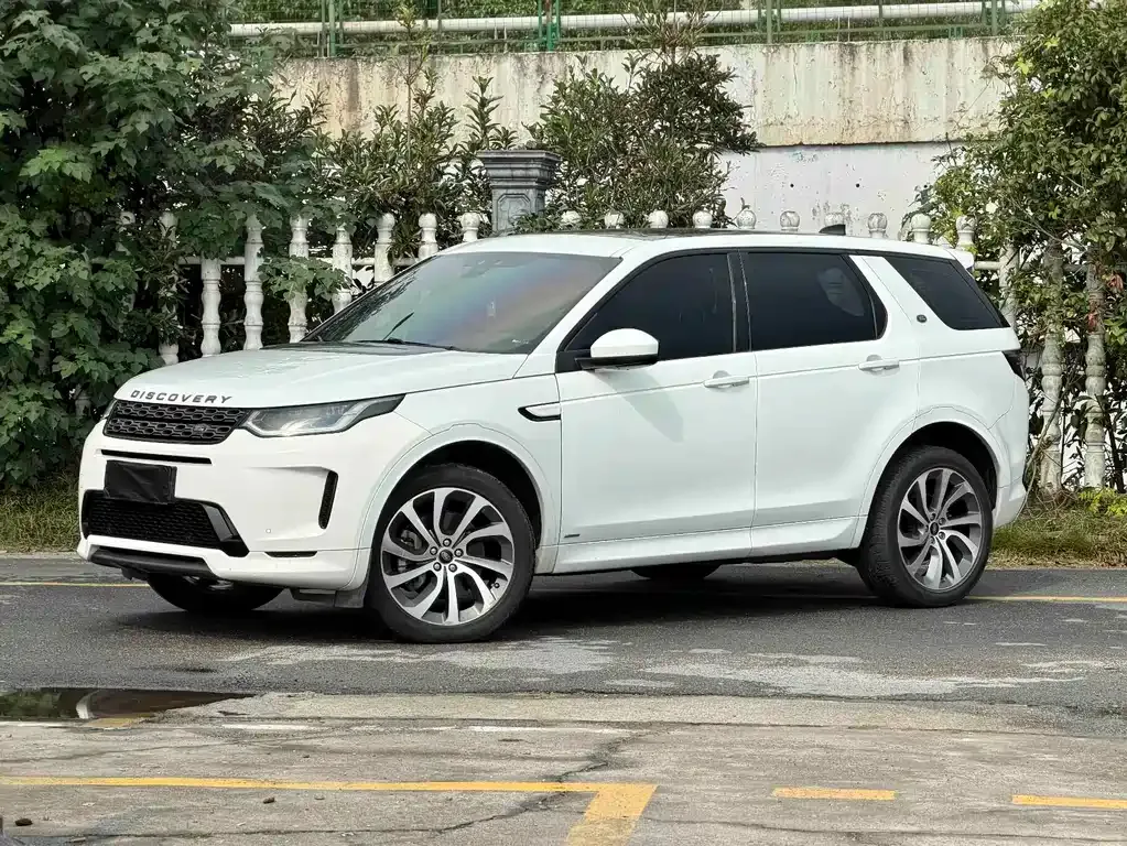 Land Rover Discovery Sport — фото 1