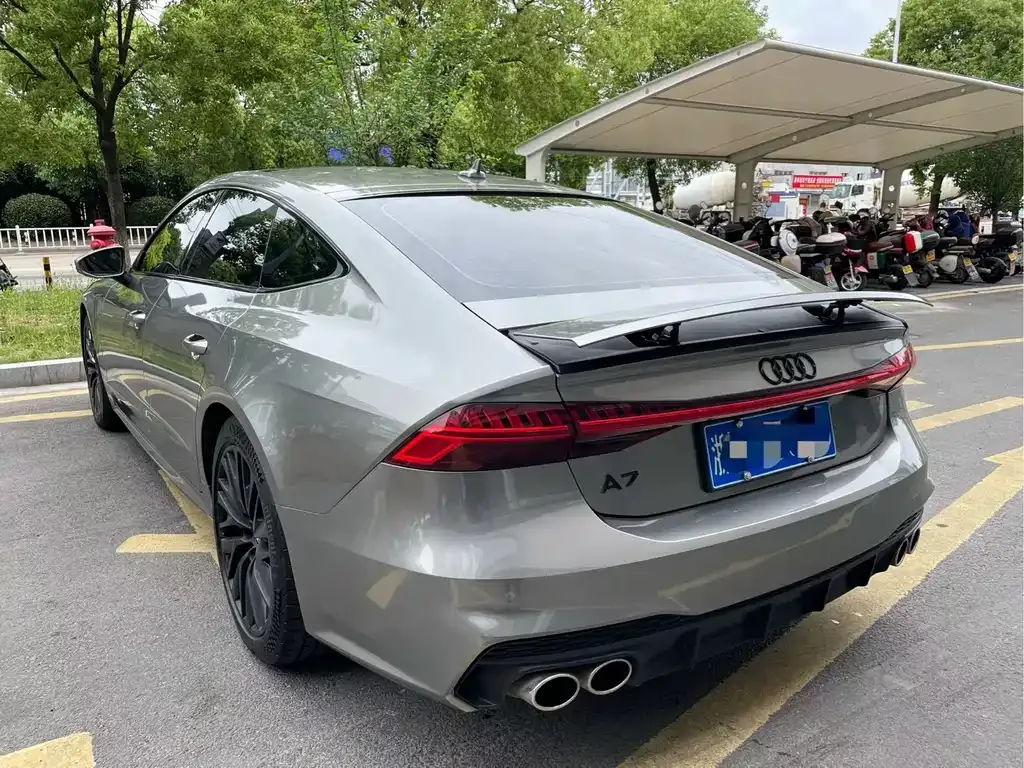 Audi A7 — фото 8
