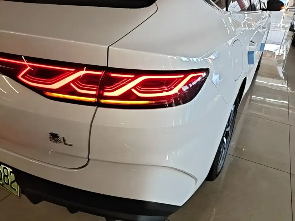 BYD Qin L — фото 4