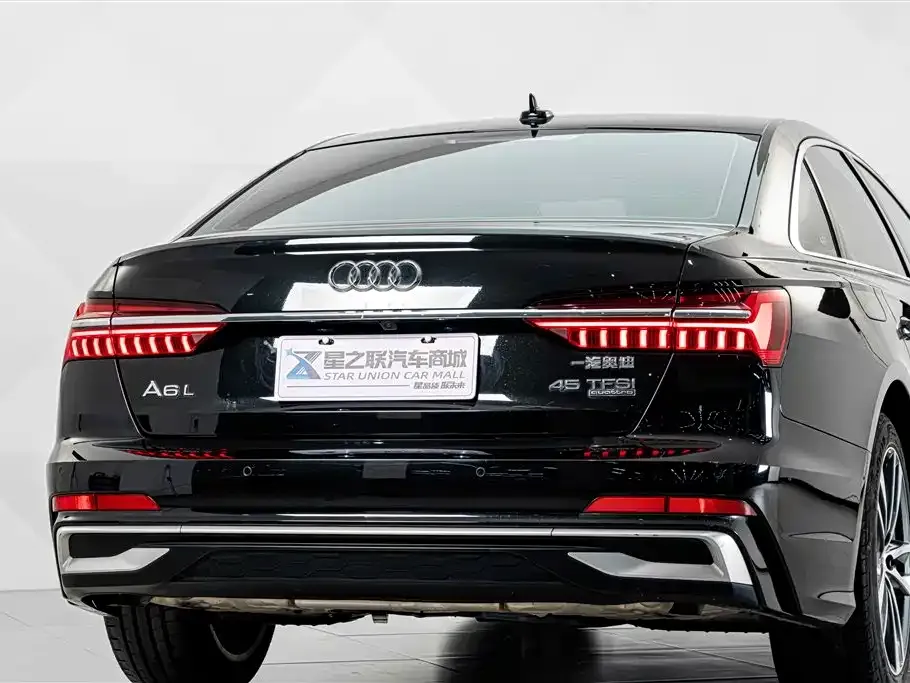 Audi A6L — фото 6