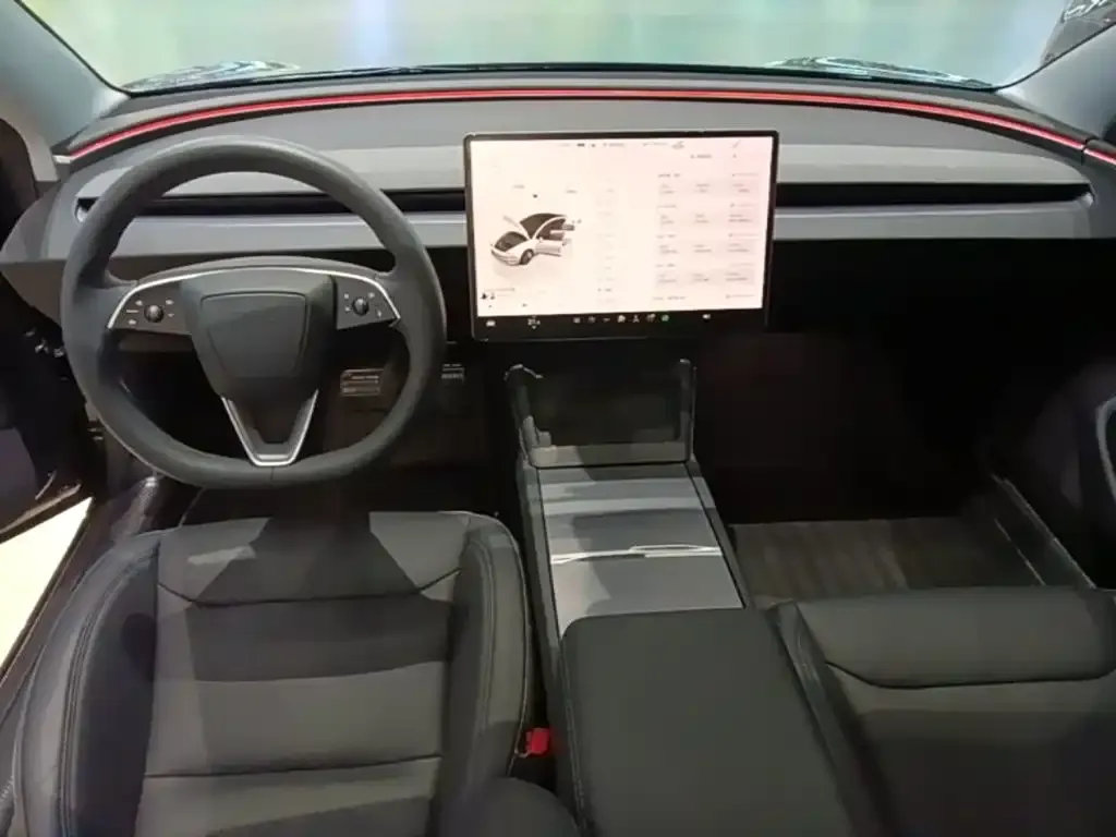 Tesla Model 3 — фото 9