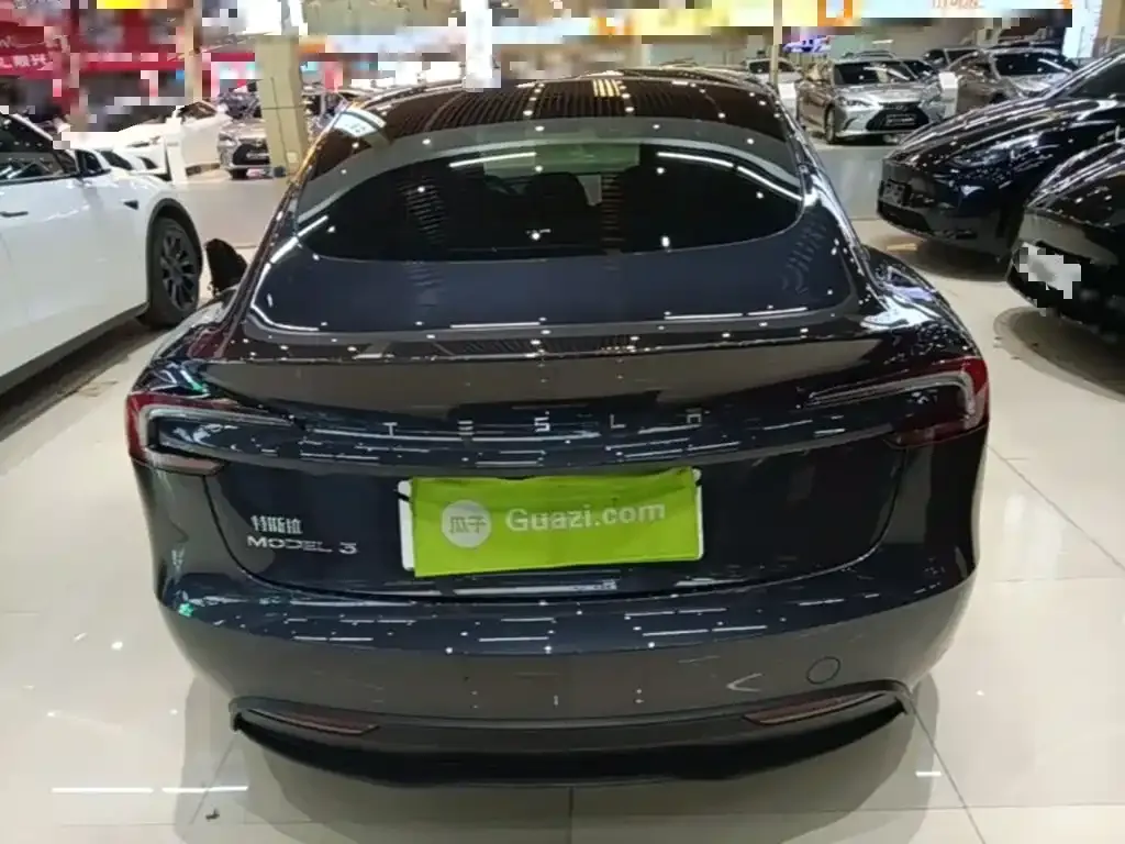 Tesla Model 3 — фото 2