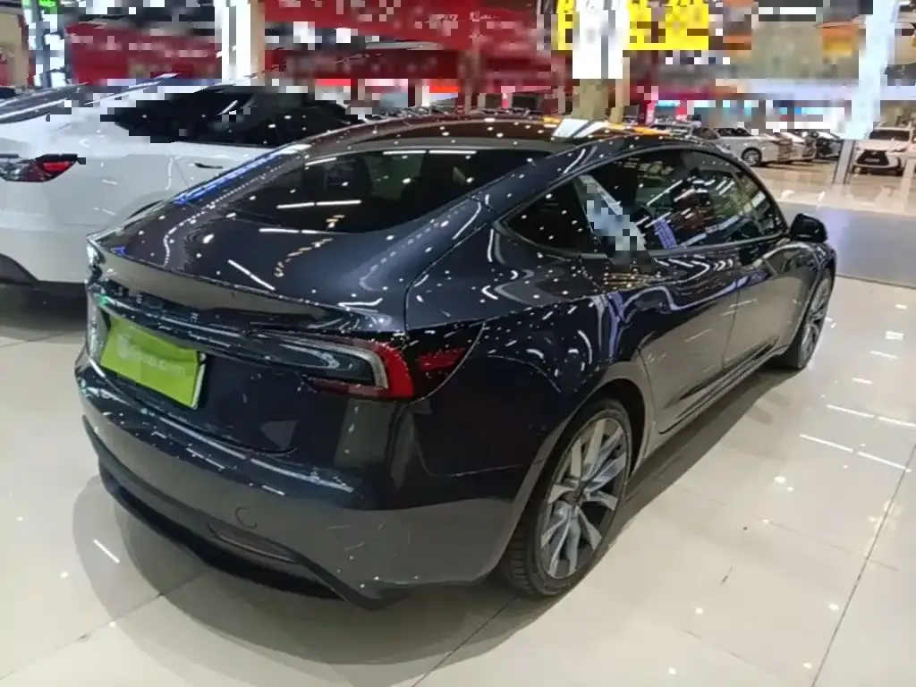 Tesla Model 3 — фото 6