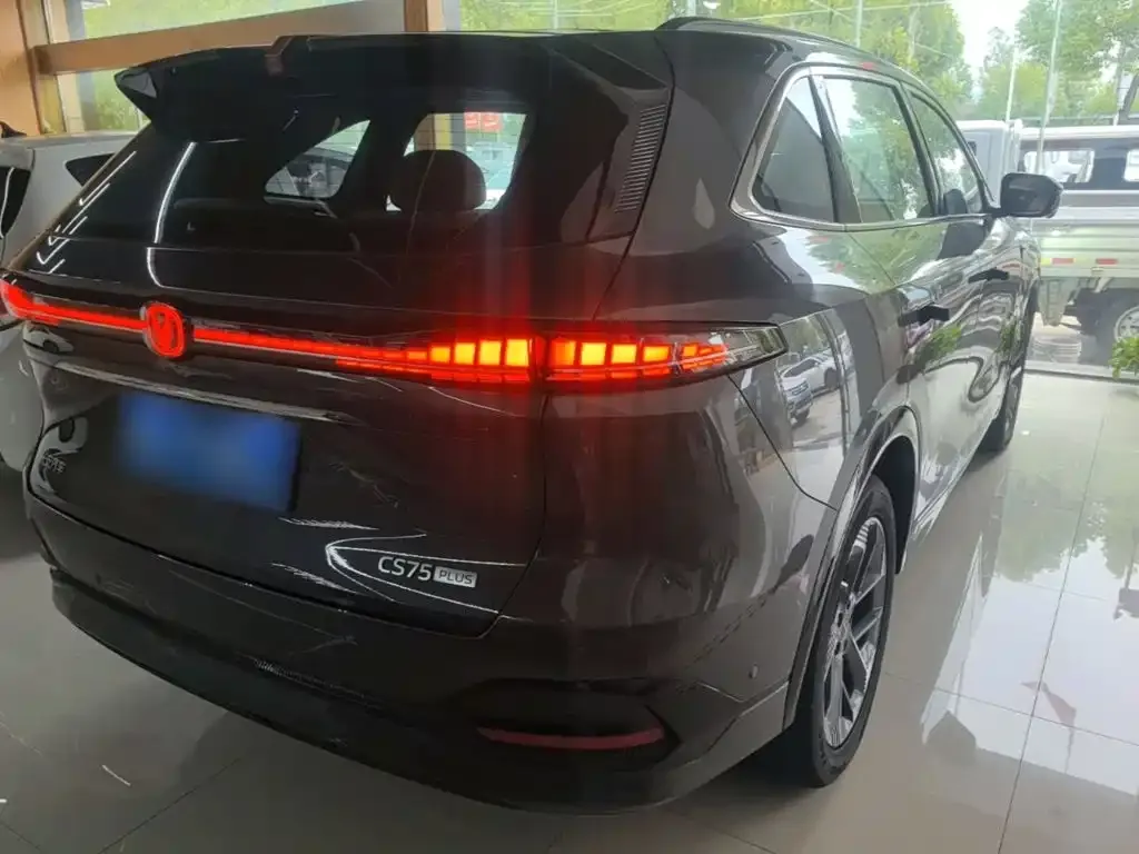 Changan CS75 PLUS — фото 9