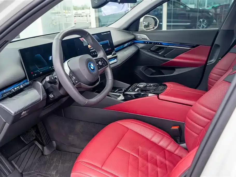 BMW i5 — фото 4