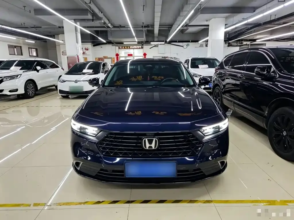 Honda Accord — фото 7