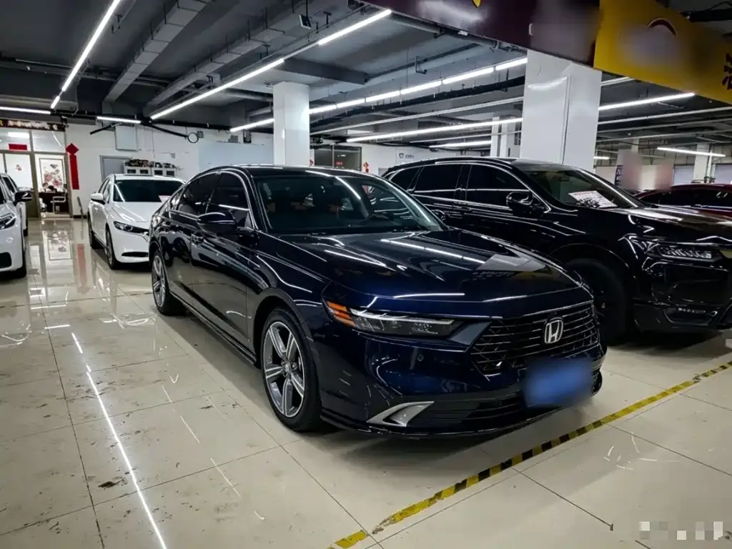 Honda Accord — фото 9
