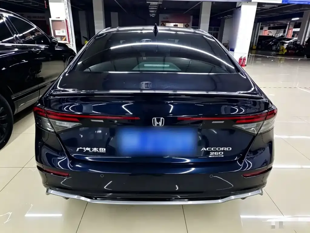 Honda Accord — фото 3