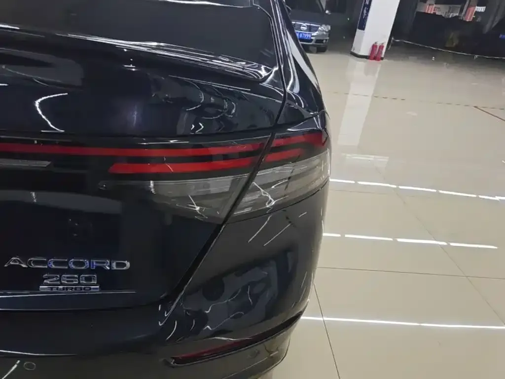 Honda Accord — фото 2
