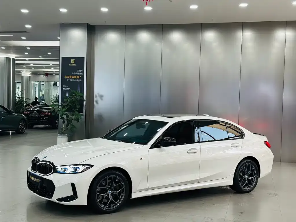 BMW 3 Series — фото 1
