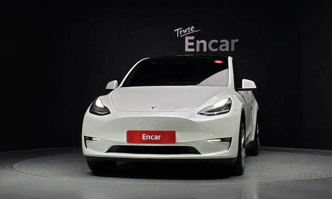 Tesla Model Y — фото 6