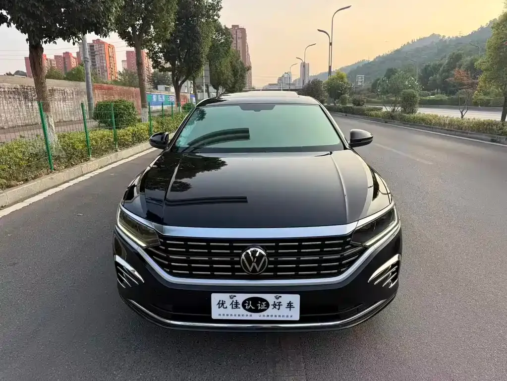 Volkswagen Passat — фото 6