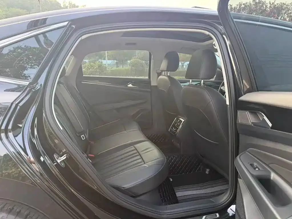Volkswagen Passat — фото 3