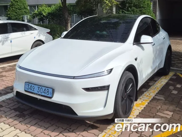 Tesla Model Y — фото 9