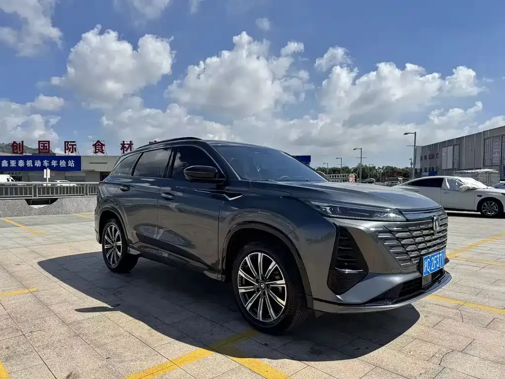Changan CS75 PLUS — фото 2