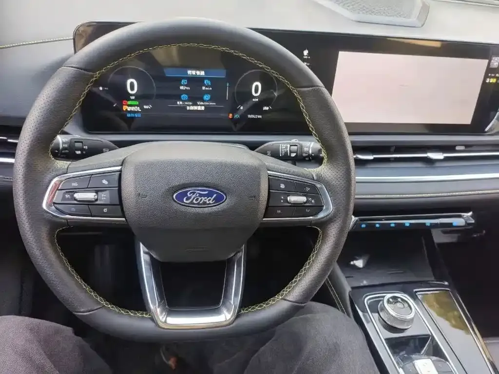 Ford Equator Sport New Energy — фото 5
