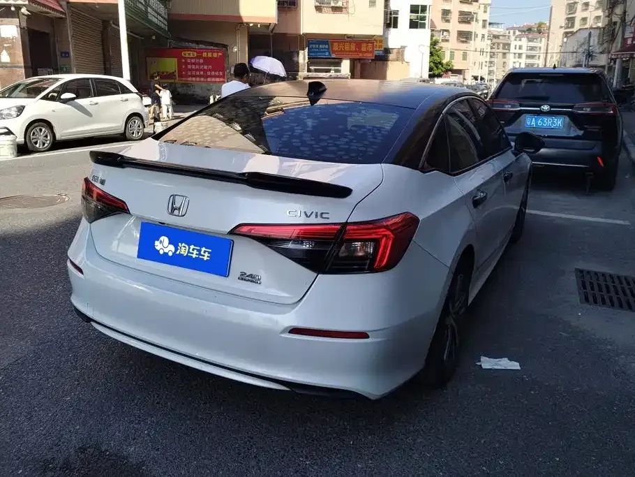 Honda Civic — фото 8