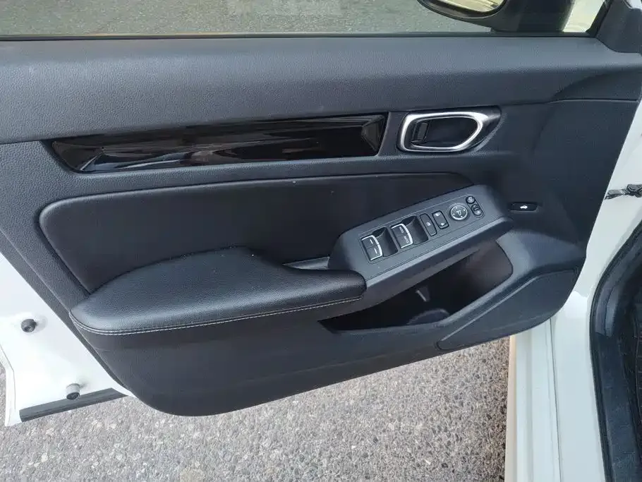 Honda Civic — фото 10
