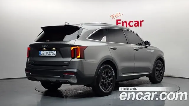Kia Sorento — фото 3