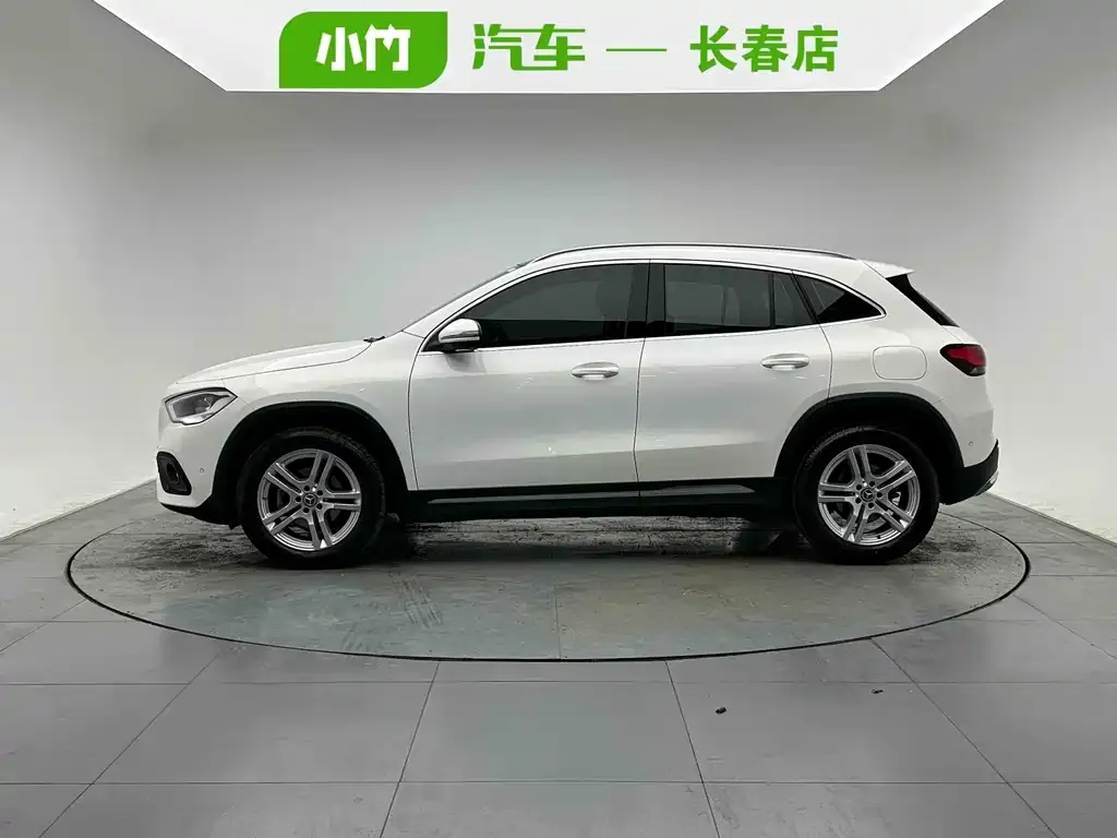 Mercedes-Benz GLA — фото 6
