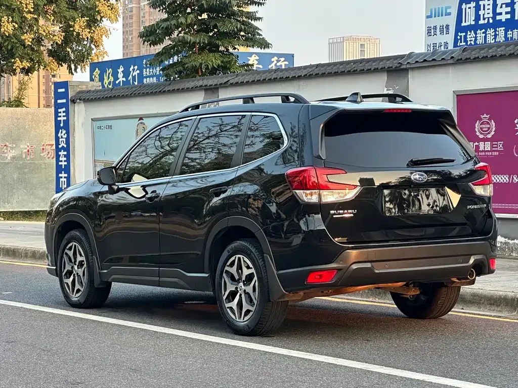 Subaru Forester — фото 6