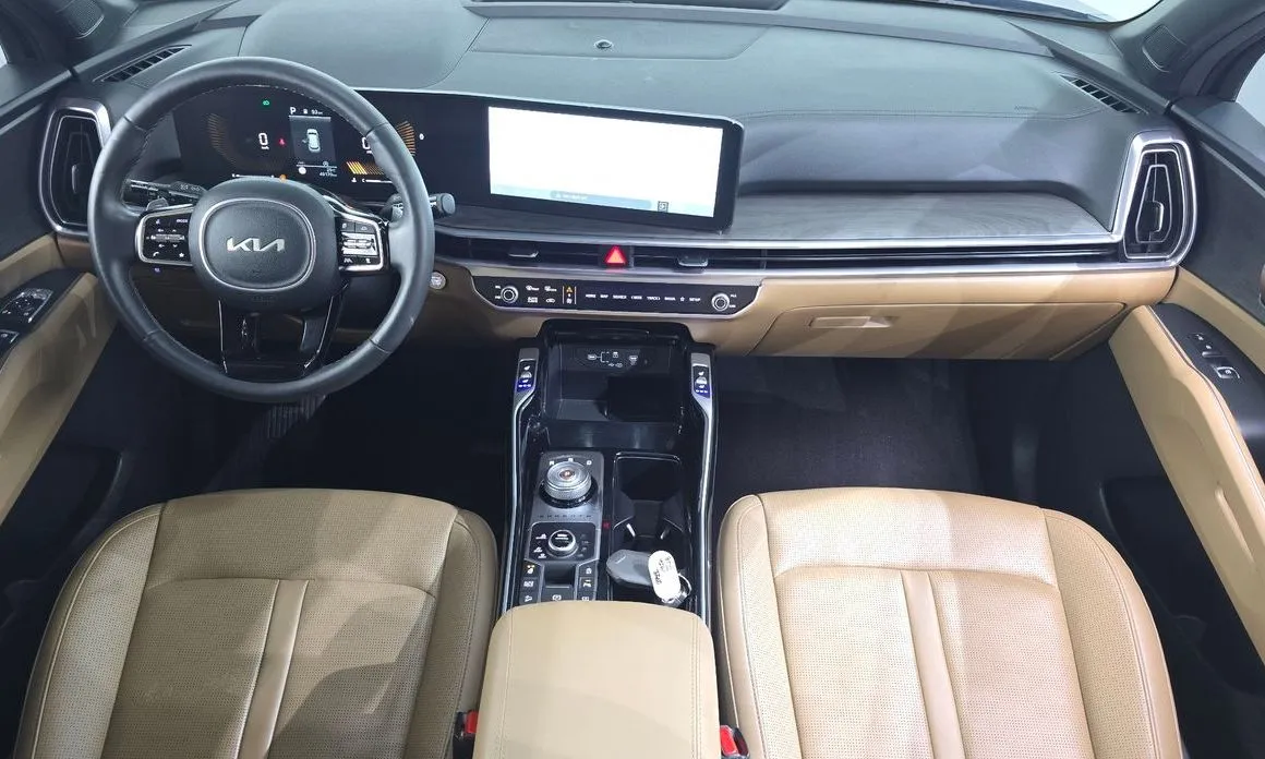 Kia Sorento — фото 8