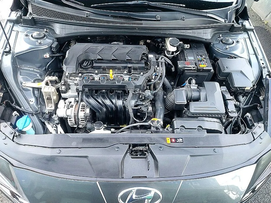 Hyundai AVANTE — фото 2