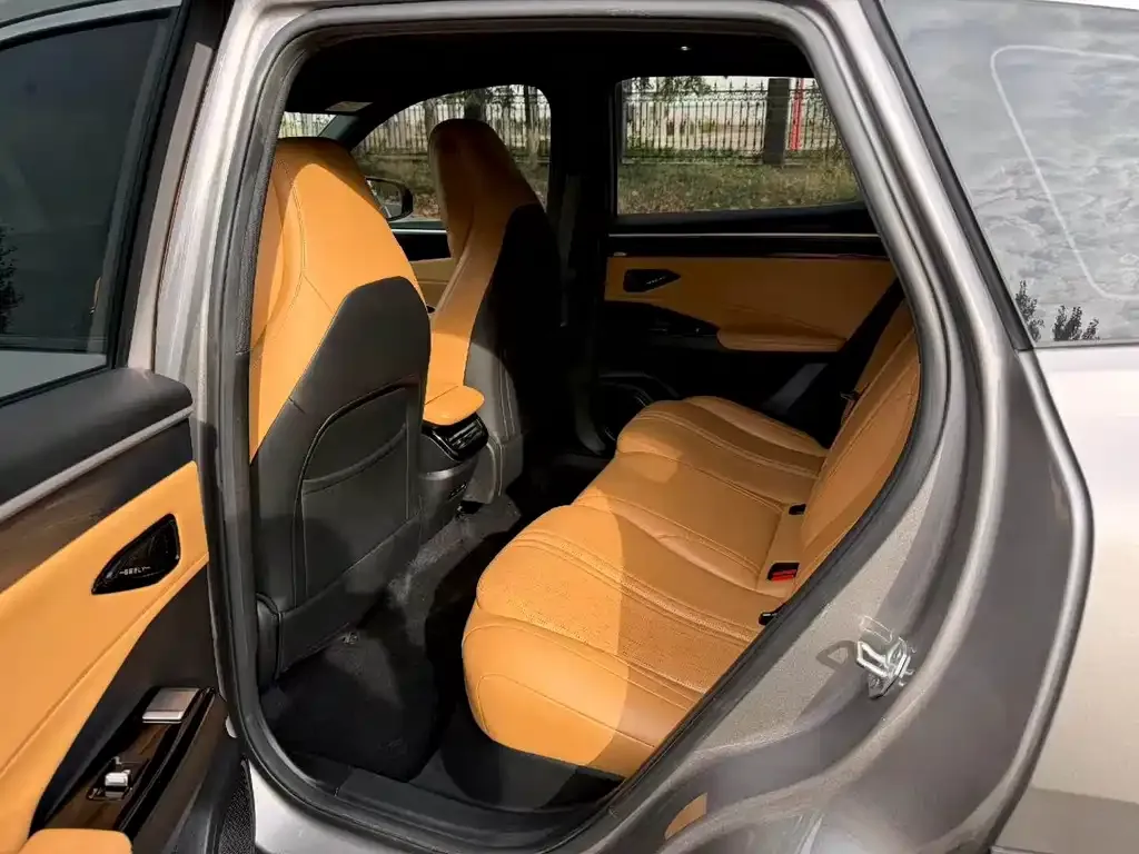 Geely Galaxy L7 — фото 2