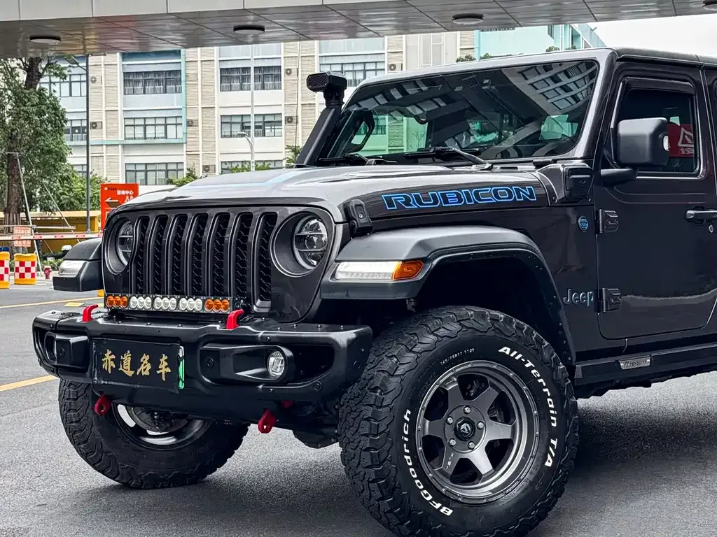 Jeep Wrangler PHEV — фото 9