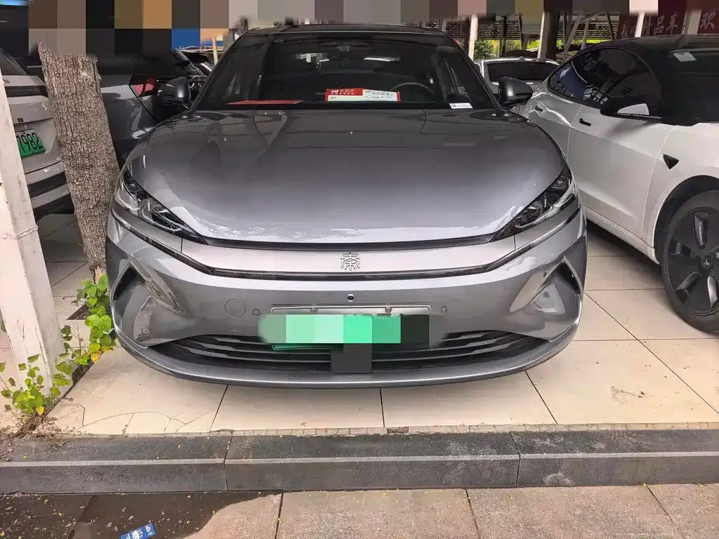 BYD Qin L — фото 8