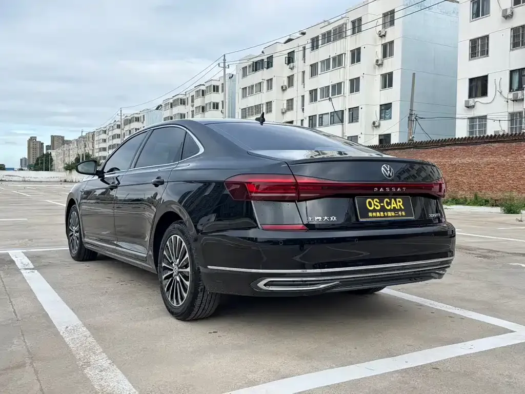 Volkswagen Passat — фото 5