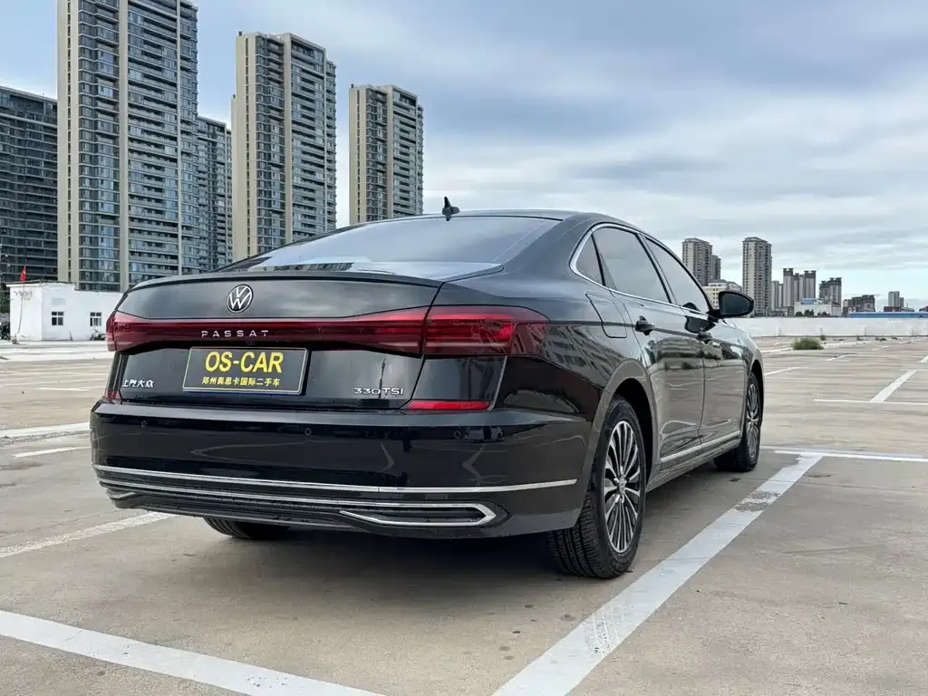 Volkswagen Passat — фото 7