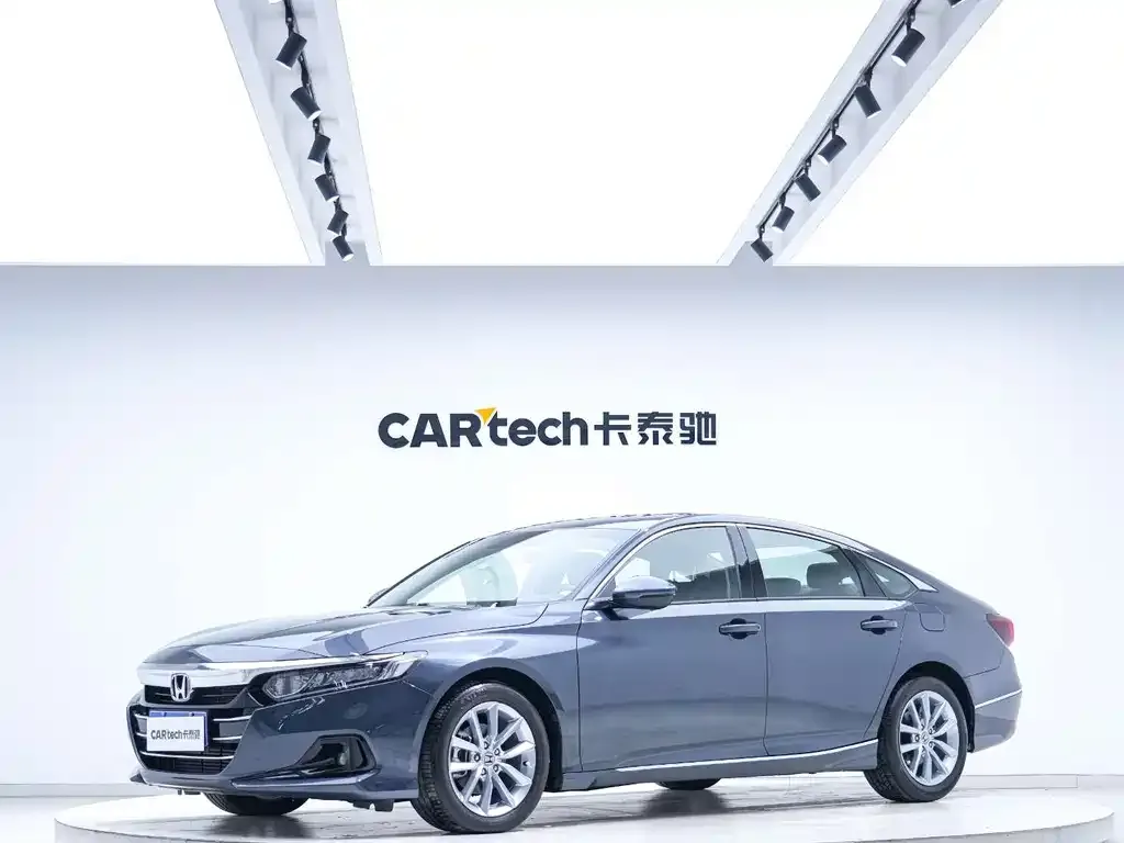 Honda Accord — фото 1